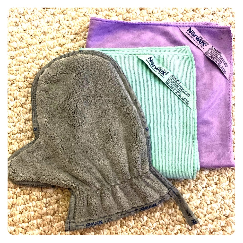 Norwex dust mitt, window cloth and envirocloth